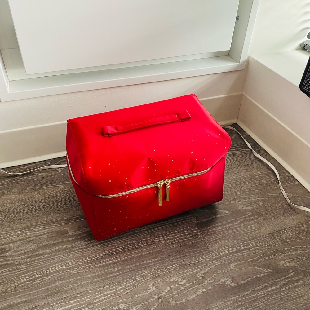 【Flash Sale】Estee Lauder Cosmetic case